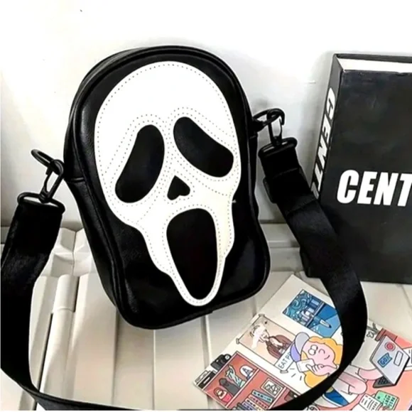 LAST ONE Ghostface Scream Crossbody Bag - Picture 3 of 8